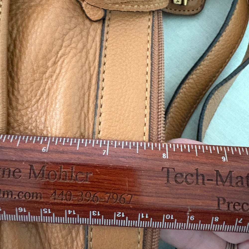Vintage Fossil Tan Pebbled Leather Satchel w/ Key Fob - Picture 10 of 11